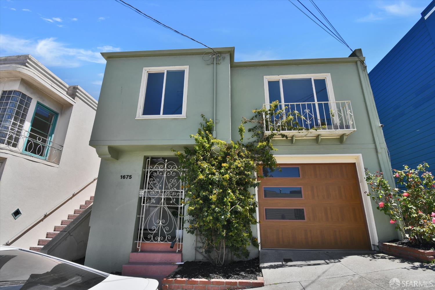 Detail Gallery Image 1 of 41 For 1675 Quint St, San Francisco,  CA 94124 - 3 Beds | 2 Baths