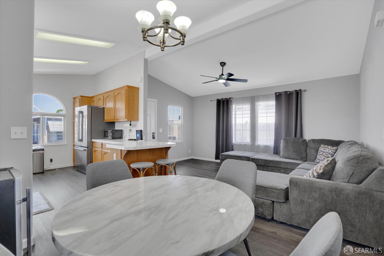 Detail Gallery Image 13 of 30 For 2240 Stillwell Dr, Hayward,  CA 94545 - 3 Beds | 2 Baths