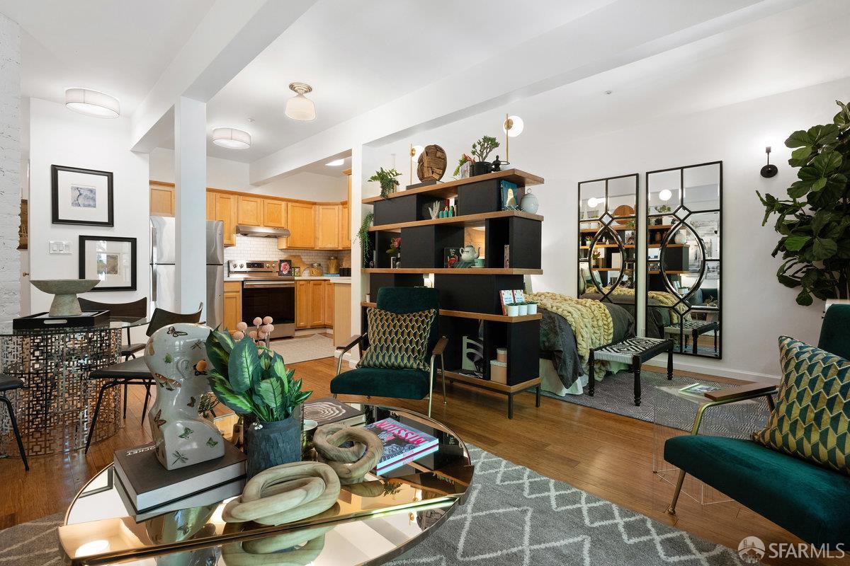 Detail Gallery Image 4 of 35 For 116 Lyon St #1,  San Francisco,  CA 94117 - 0 Beds | 1 Baths