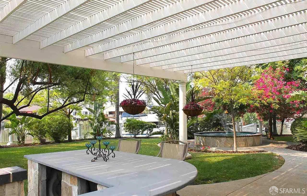 Detail Gallery Image 14 of 18 For 2220 Sunset Pt, Discovery Bay,  CA 94505 - 5 Beds | 5/1 Baths