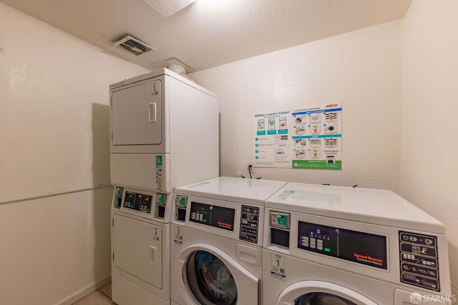 Detail Gallery Image 20 of 30 For 466 Crescent St #114,  Oakland,  CA 94610 - 3 Beds | 2 Baths