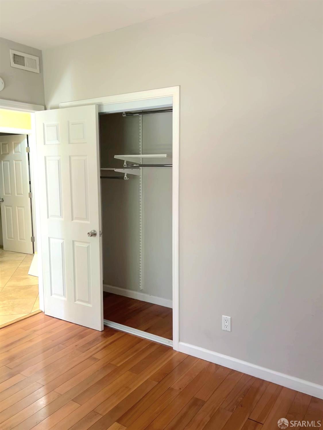 Detail Gallery Image 6 of 10 For 2339 Turk Blvd a,  San Francisco,  CA 94118 - 2 Beds | 1/1 Baths