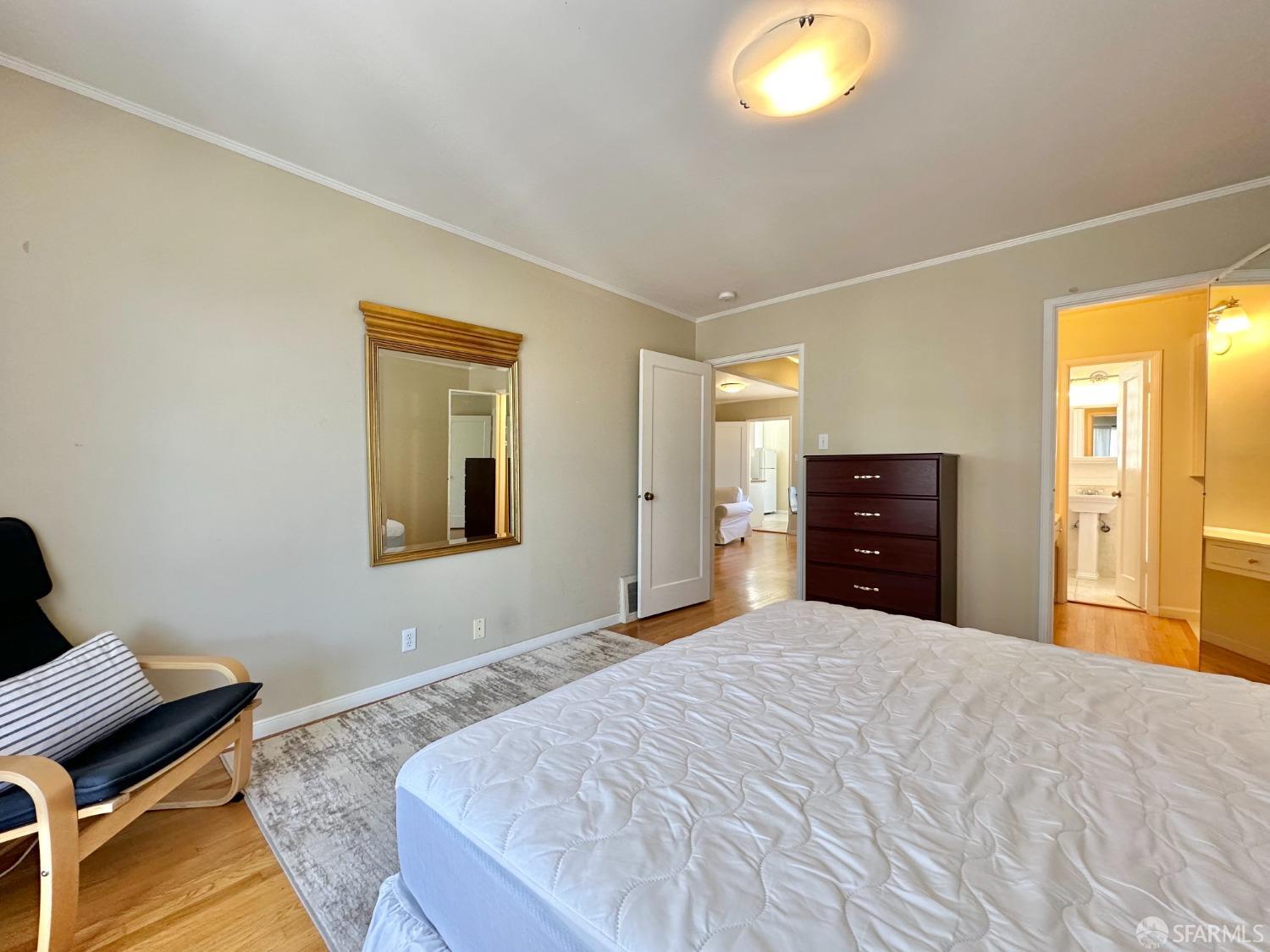 Detail Gallery Image 10 of 15 For 2006 Laguna St #2012,  San Francisco,  CA 94115 - 2 Beds | 1 Baths
