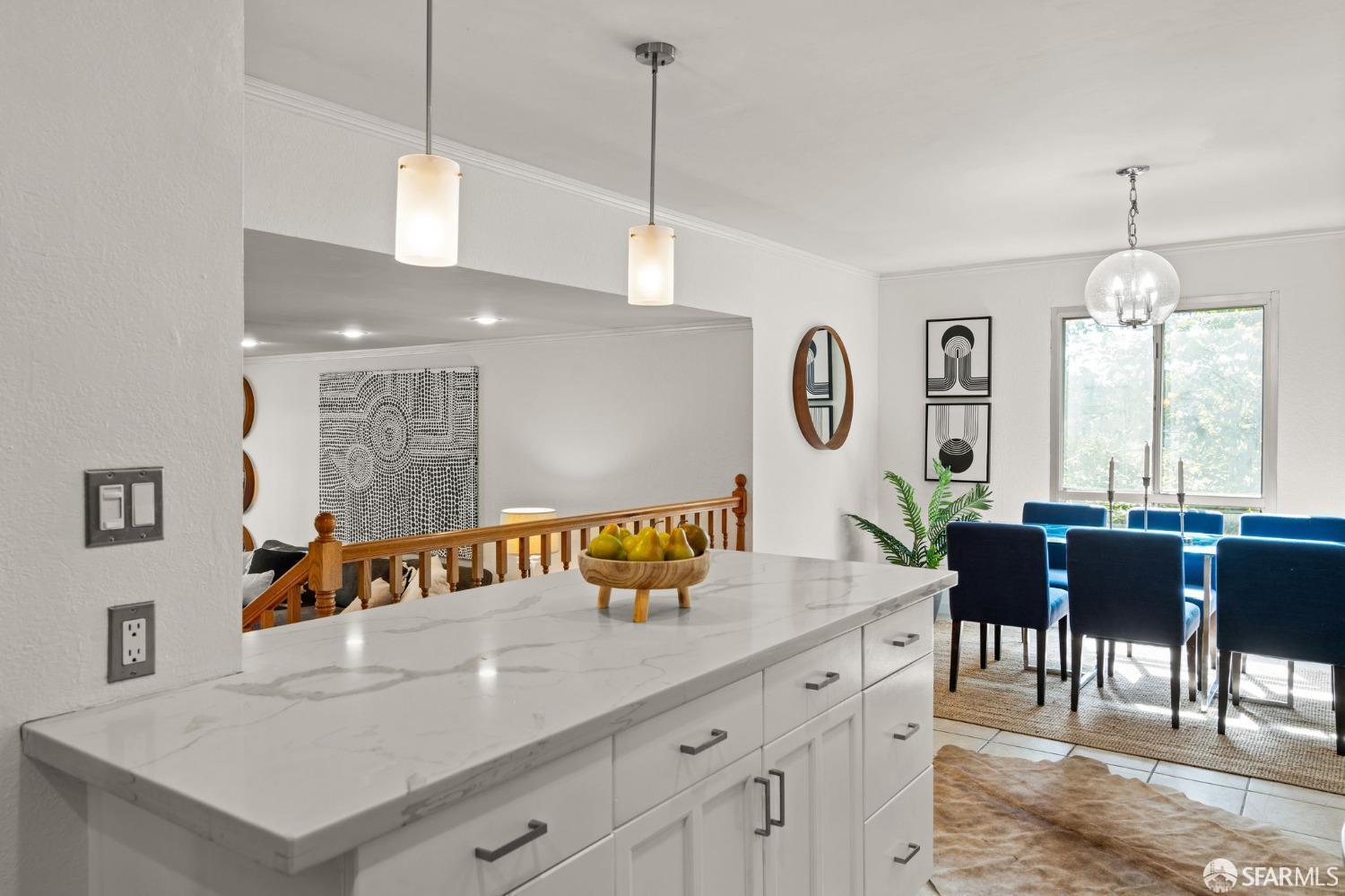 Detail Gallery Image 7 of 30 For 466 Crescent St #114,  Oakland,  CA 94610 - 3 Beds | 2 Baths