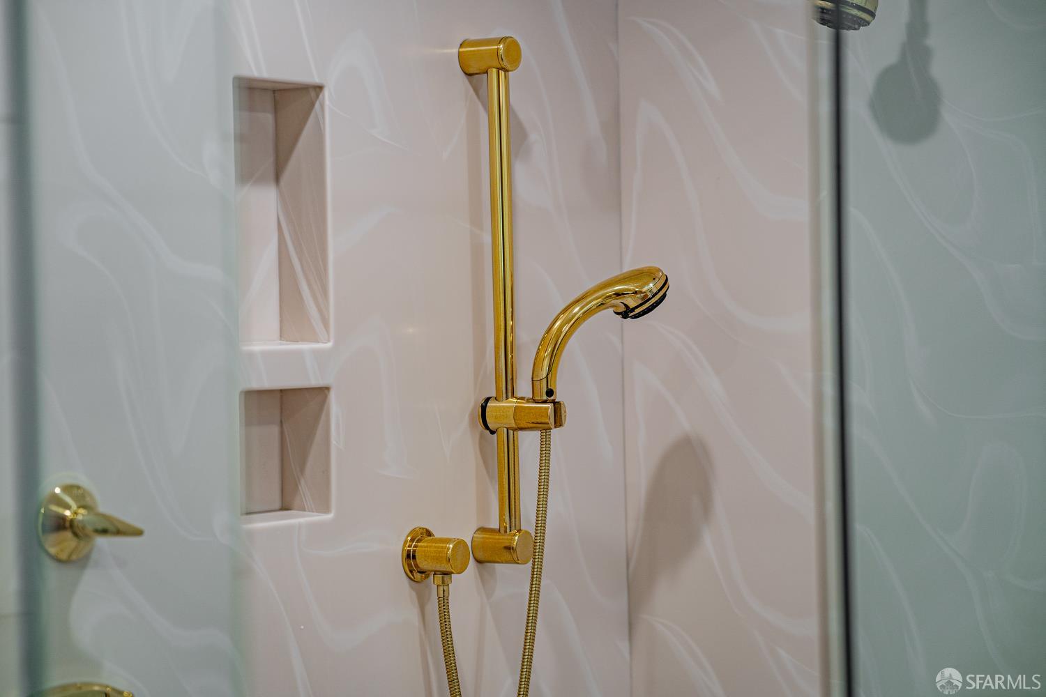 Detail Gallery Image 2 of 44 For 2514 Alameda De Las Pulgas, San Mateo,  CA 94403 - 3 Beds | 2 Baths
