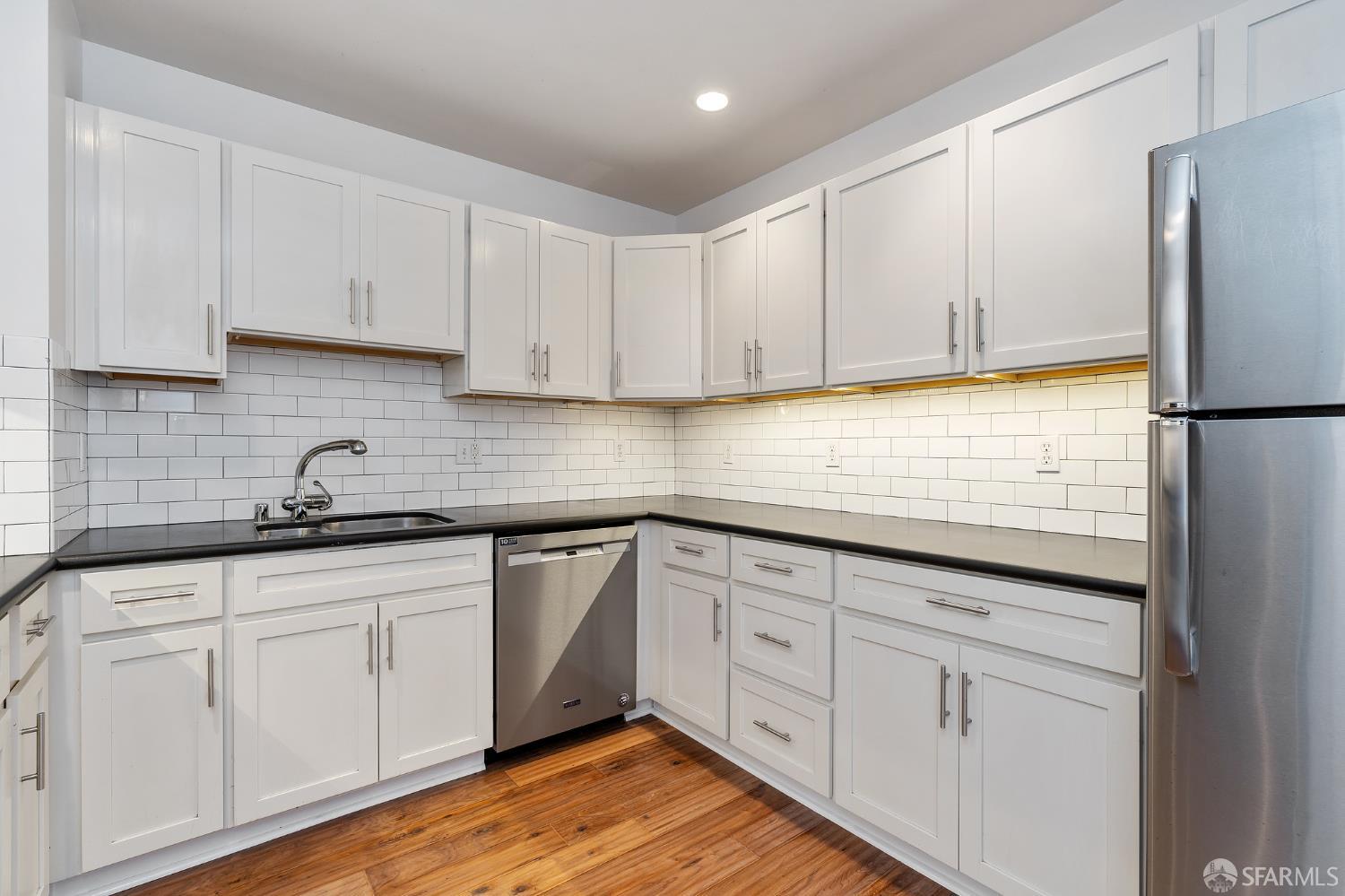 Detail Gallery Image 11 of 42 For 2208 Mission St #503,  San Francisco,  CA 94110 - 3 Beds | 2 Baths