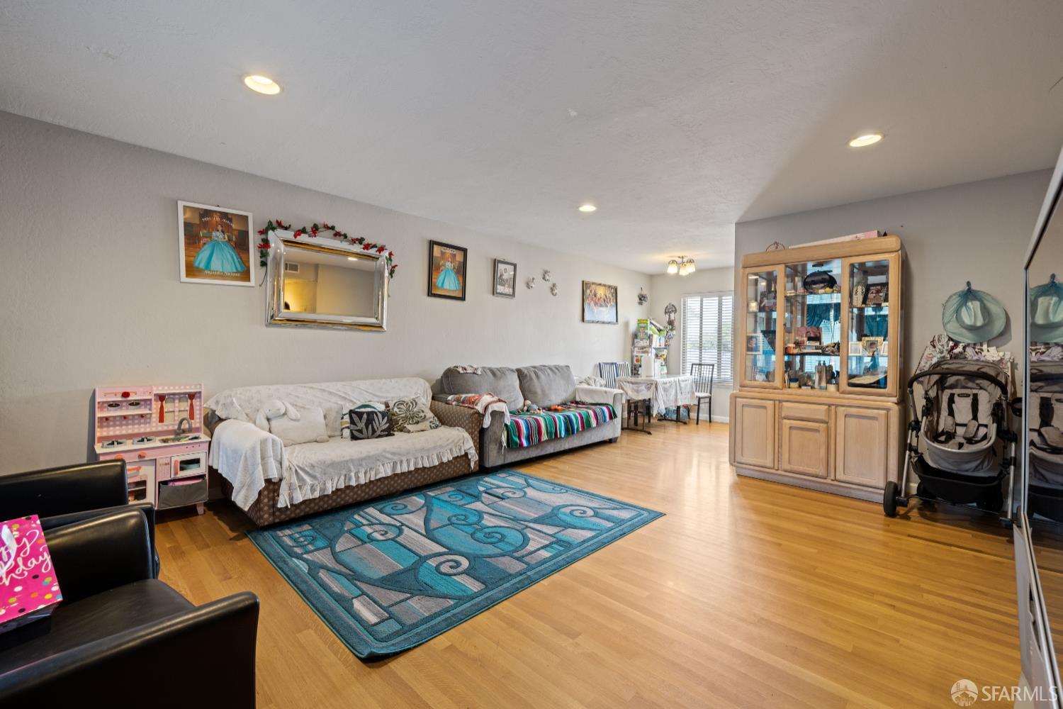 Detail Gallery Image 21 of 28 For 457 Cypress Ave, Half Moon Bay,  CA 94019 - – Beds | – Baths