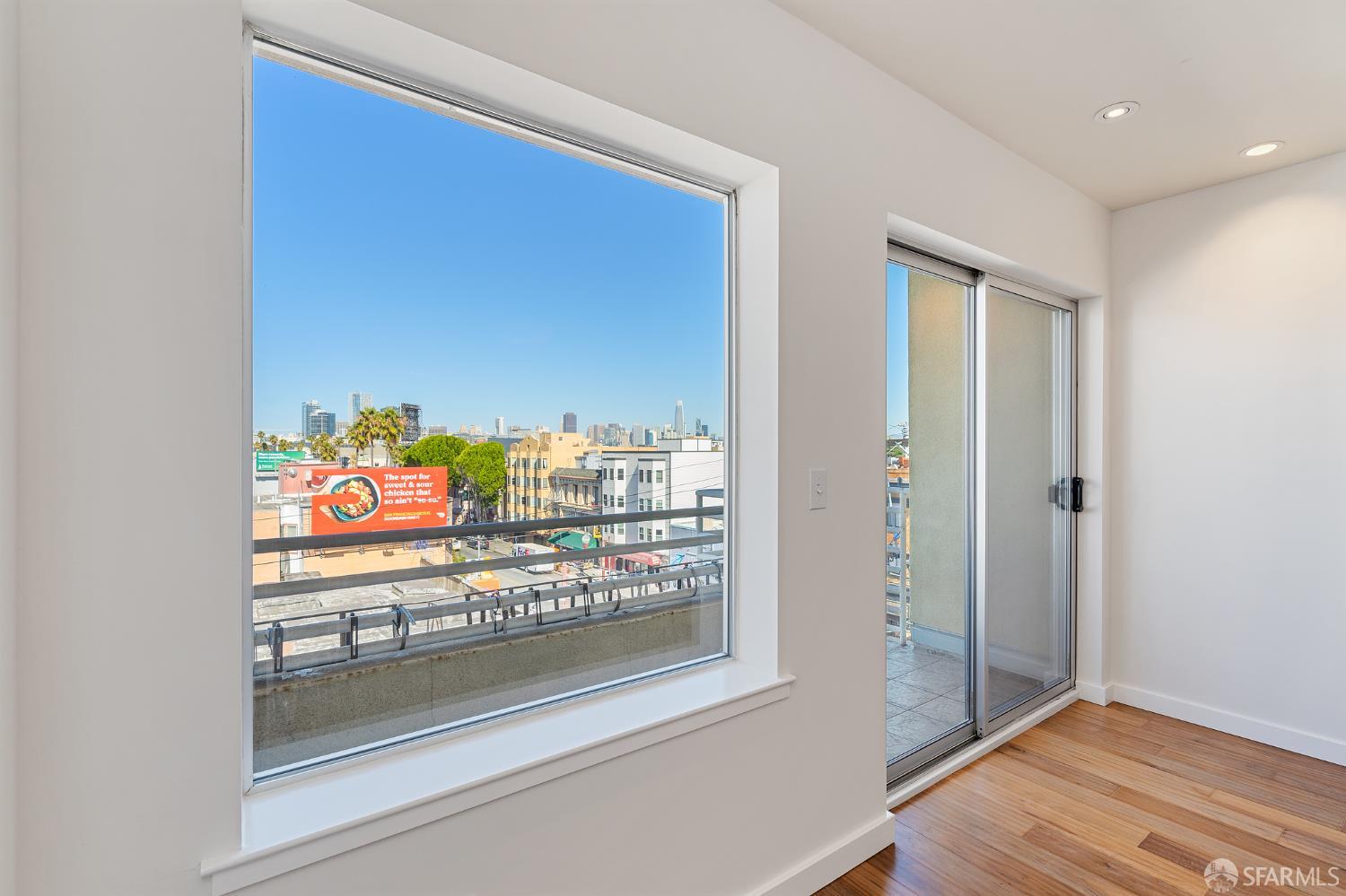 Detail Gallery Image 3 of 42 For 2208 Mission St #503,  San Francisco,  CA 94110 - 3 Beds | 2 Baths