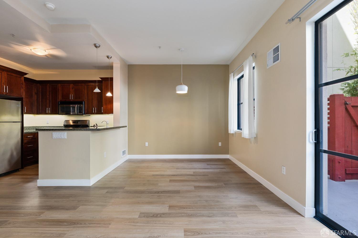Detail Gallery Image 5 of 52 For 88 Townsend St #105,  San Francisco,  CA 94107 - 1 Beds | 1 Baths