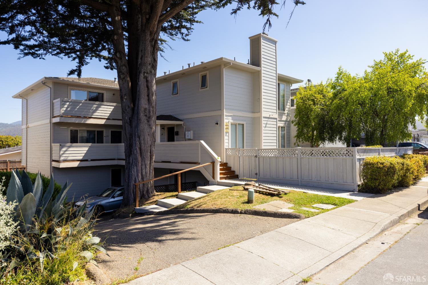 Detail Gallery Image 8 of 28 For 457 Cypress Ave, Half Moon Bay,  CA 94019 - – Beds | – Baths