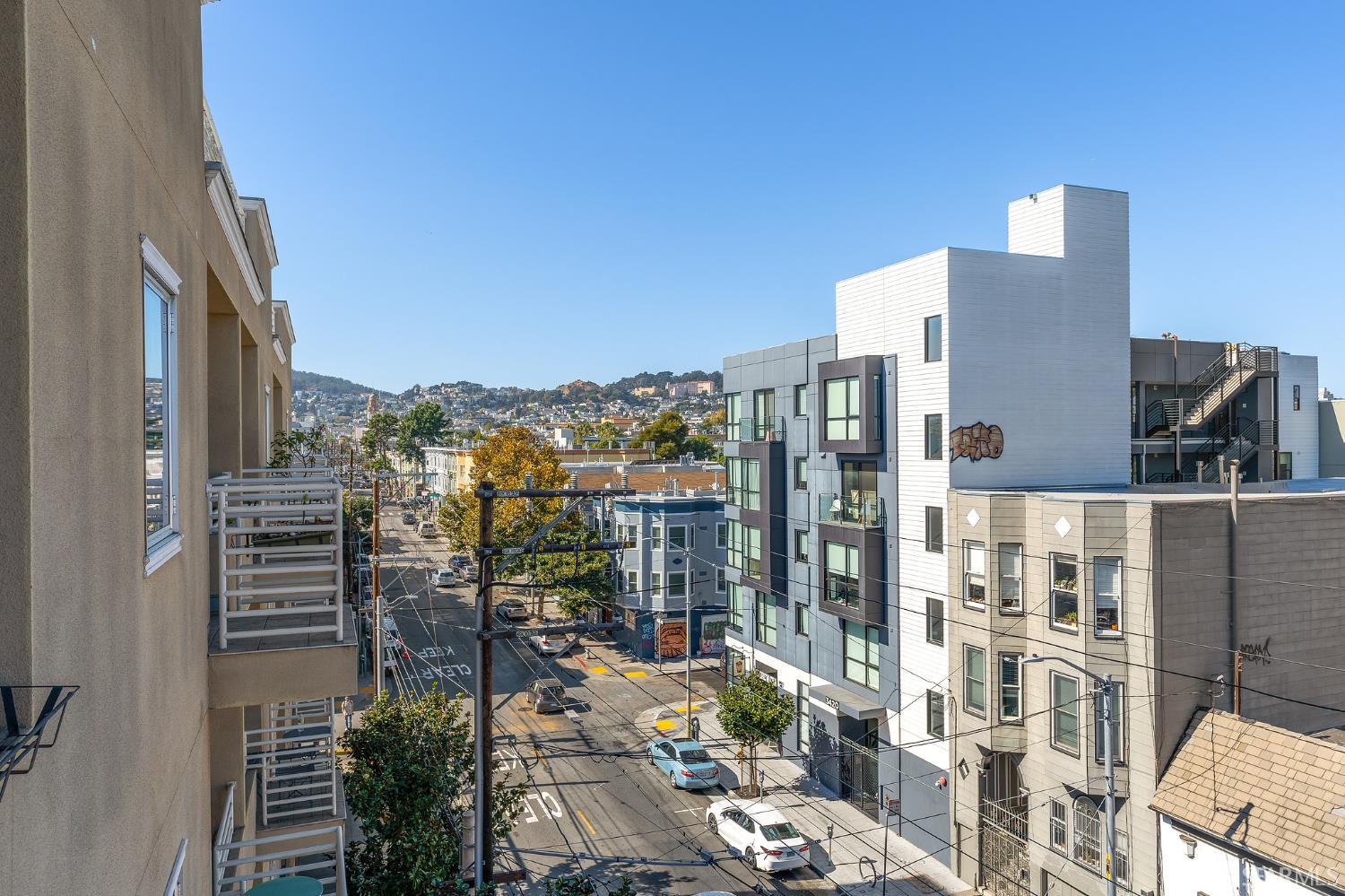 Detail Gallery Image 5 of 42 For 2208 Mission St #503,  San Francisco,  CA 94110 - 3 Beds | 2 Baths