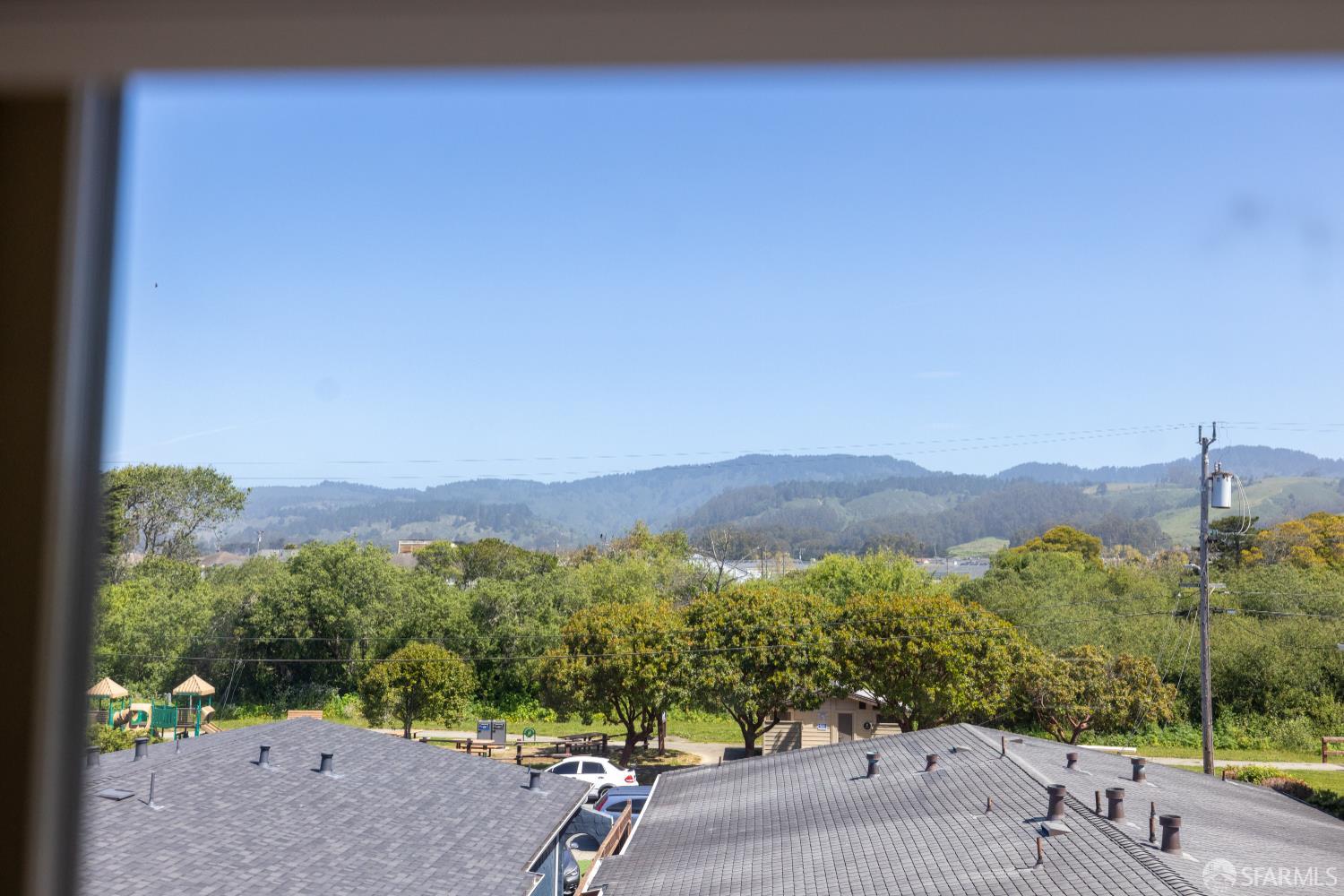 Detail Gallery Image 10 of 28 For 457 Cypress Ave, Half Moon Bay,  CA 94019 - – Beds | – Baths