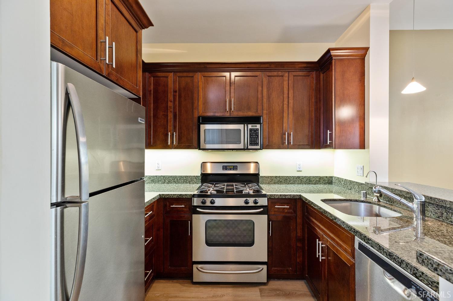 Detail Gallery Image 10 of 52 For 88 Townsend St #105,  San Francisco,  CA 94107 - 1 Beds | 1 Baths