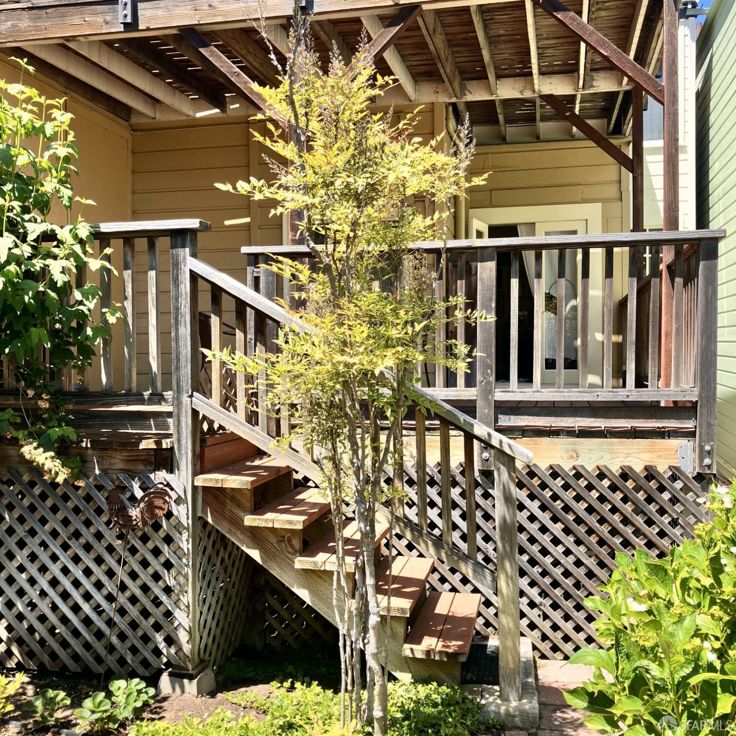Photo #5: 425043608 Listing 