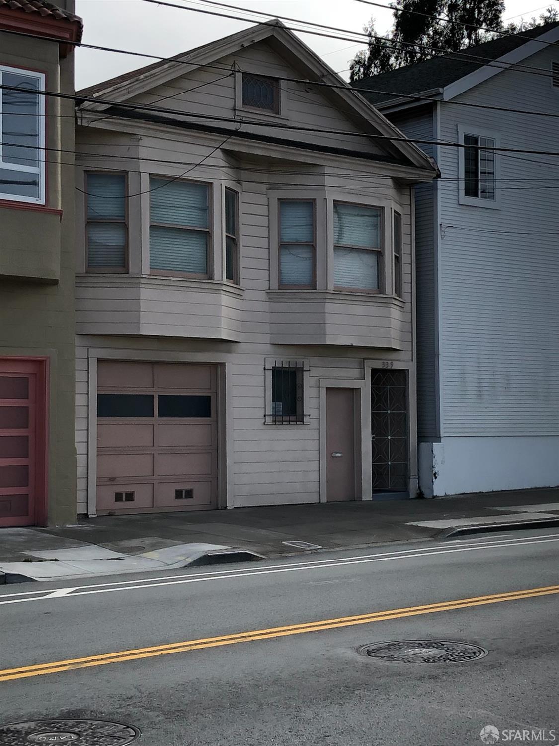 Detail Gallery Image 2 of 3 For 339 Paul Ave, San Francisco,  CA 94124 - 2 Beds | 1 Baths