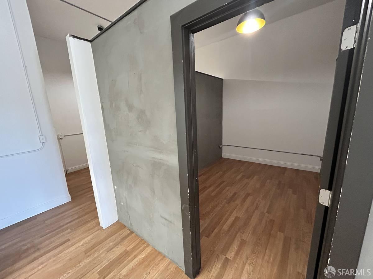 Detail Gallery Image 3 of 8 For 2177 Bayshore Blvd, San Francisco,  CA 94134 - – Beds | – Baths
