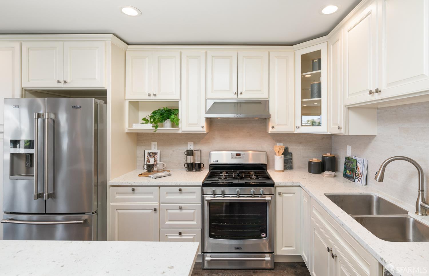 Photo #16: 425039838 Listing: Photo #16