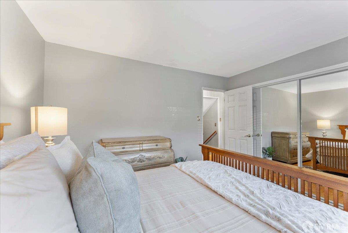 Detail Gallery Image 10 of 28 For 3572 Altamont Way, Redwood City,  CA 94062 - 3 Beds | 2 Baths