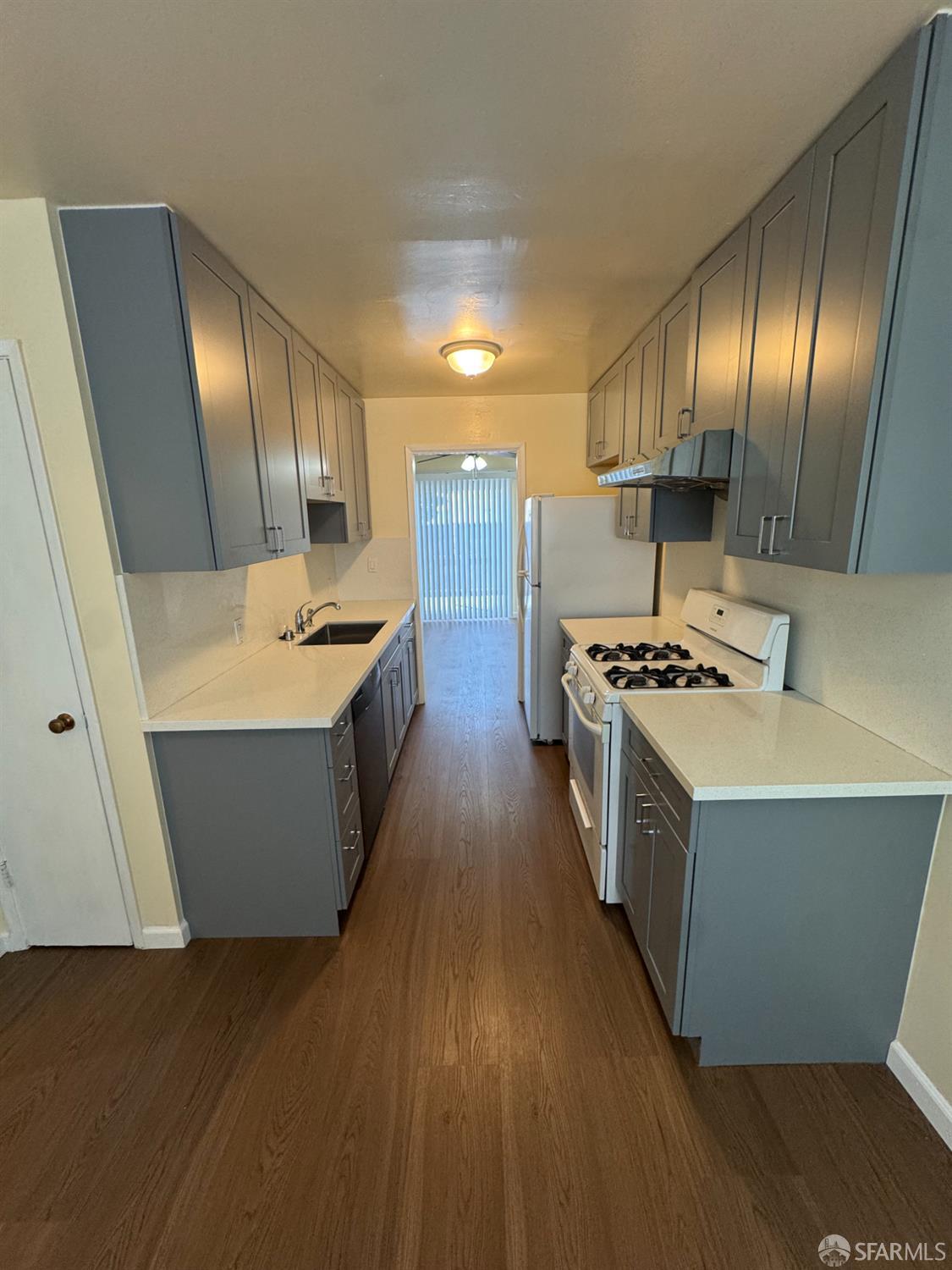 Photo #6: 425043847 Listing: Photo #6