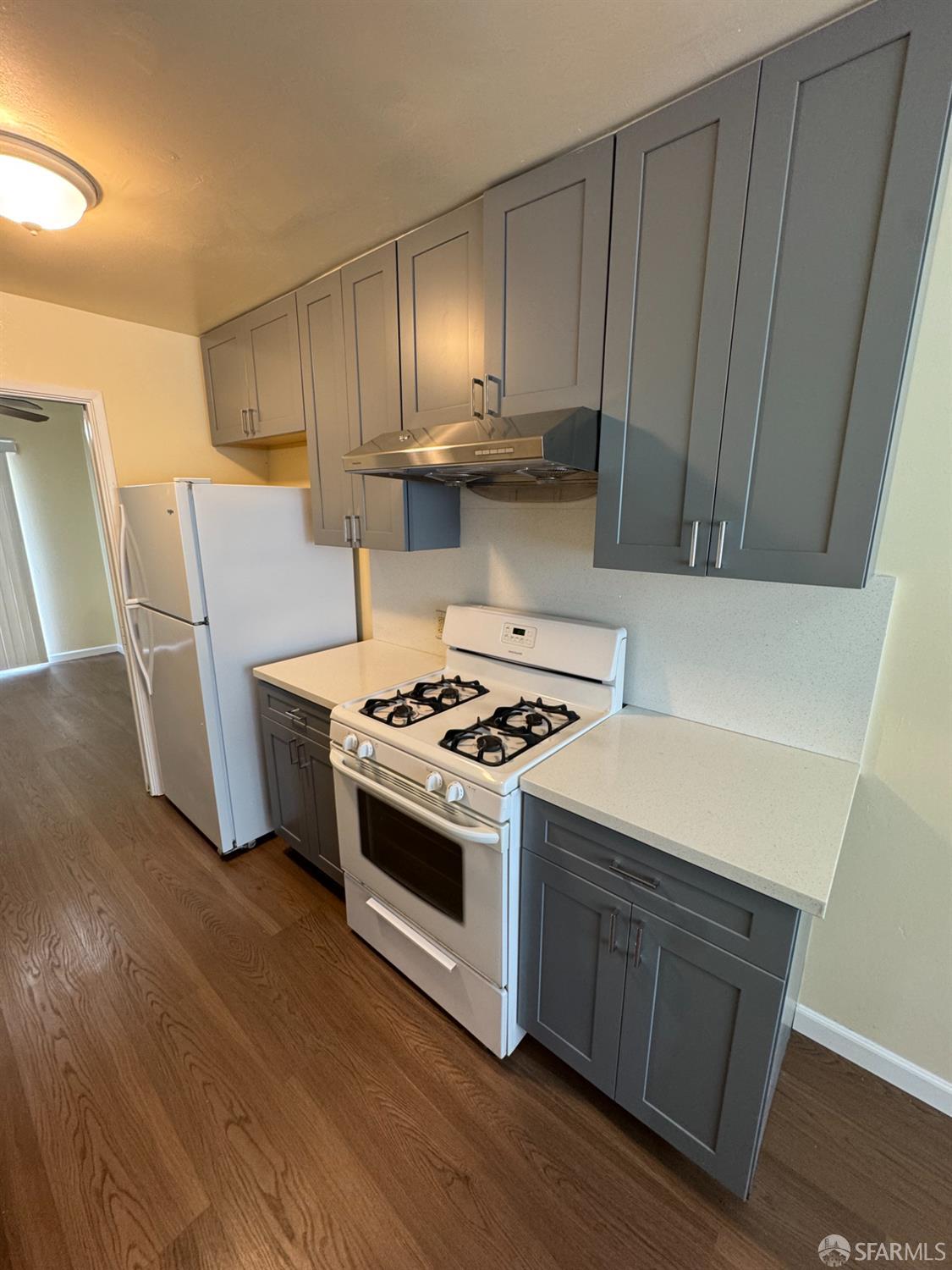 Photo #5: 425043847 Listing: Photo #5