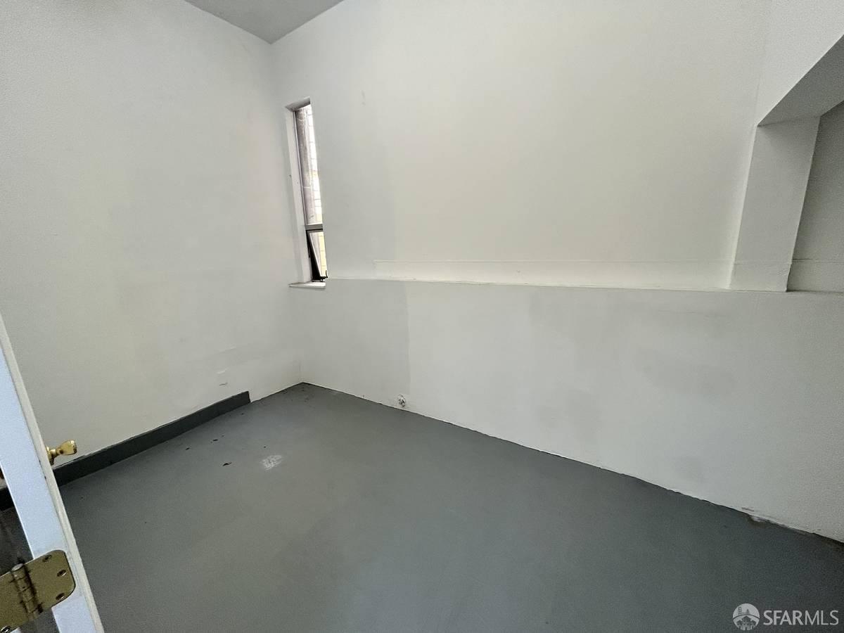 Detail Gallery Image 8 of 8 For 2177 Bayshore Blvd, San Francisco,  CA 94134 - – Beds | – Baths