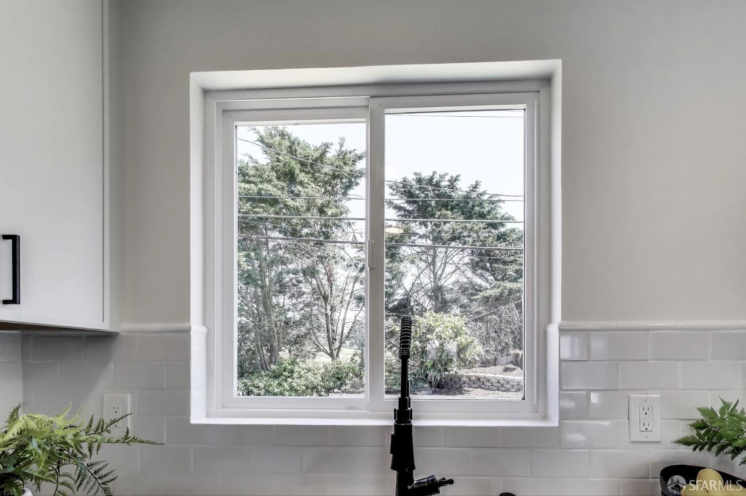 Detail Gallery Image 14 of 27 For 69 Fairway Dr, Daly City,  CA 94015 - 3 Beds | 2 Baths