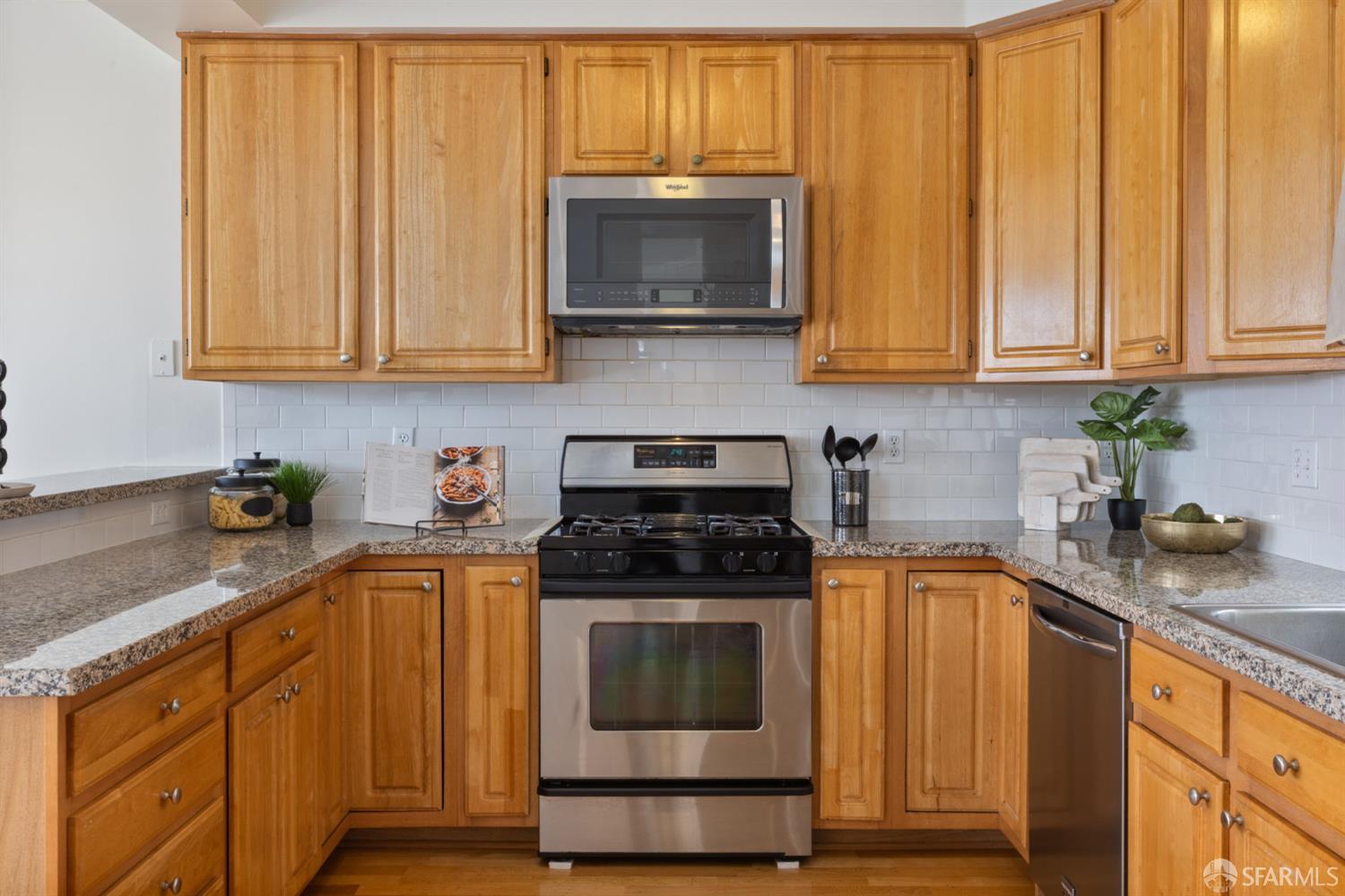 Photo #16: 425036226 Listing: Photo #16