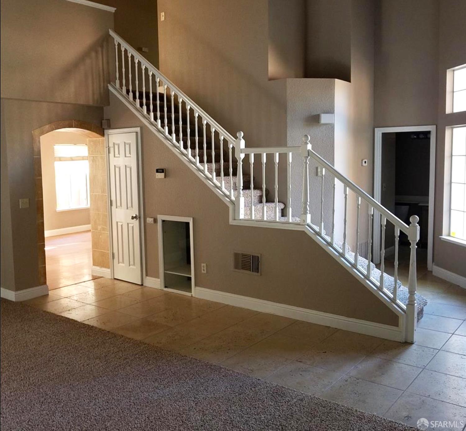 Detail Gallery Image 5 of 16 For 4400 Elk Dr, Antioch,  CA 94531 - 3 Beds | 2/1 Baths