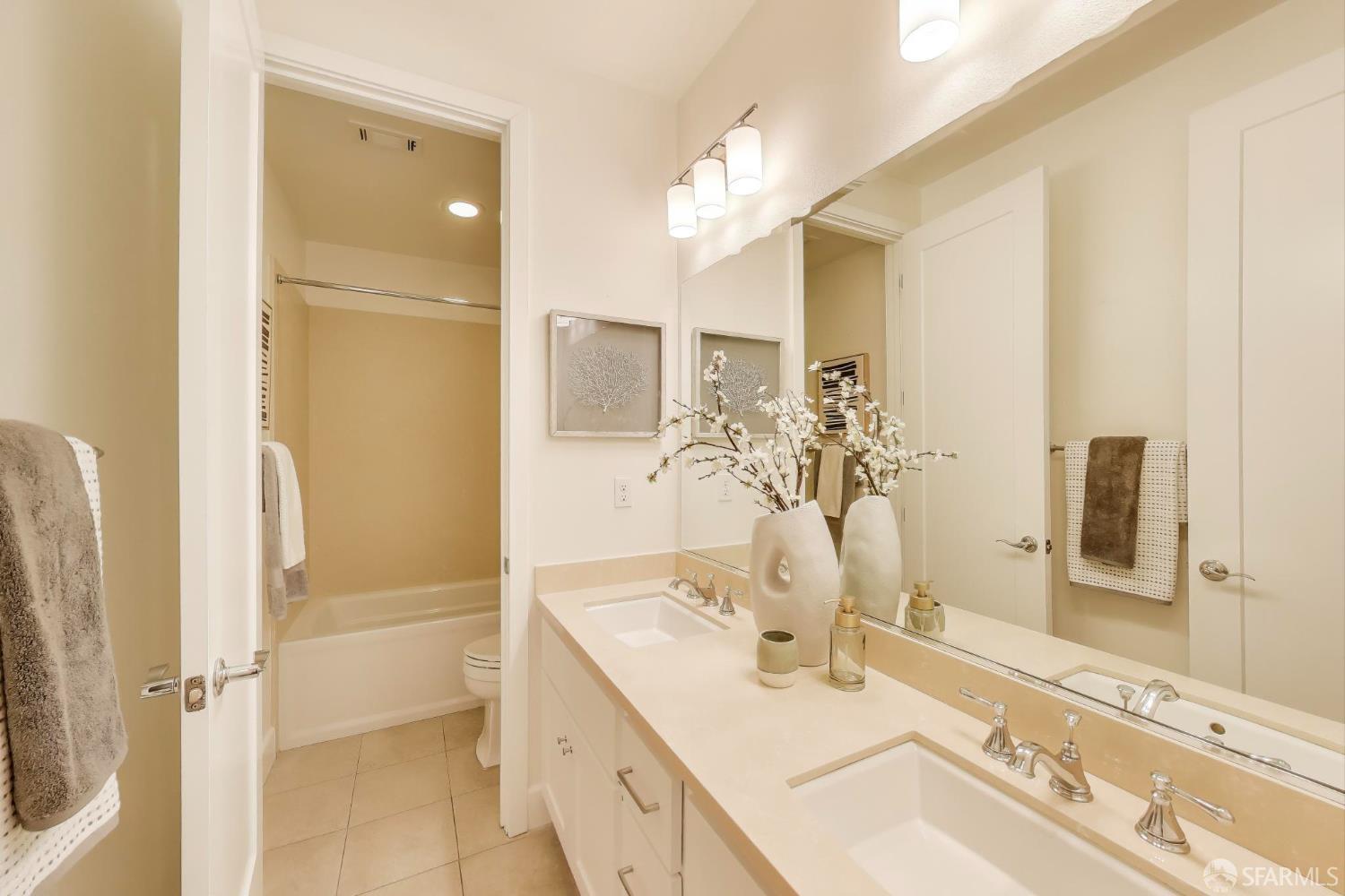 Photo #27: 425045033 Listing: Photo #27
