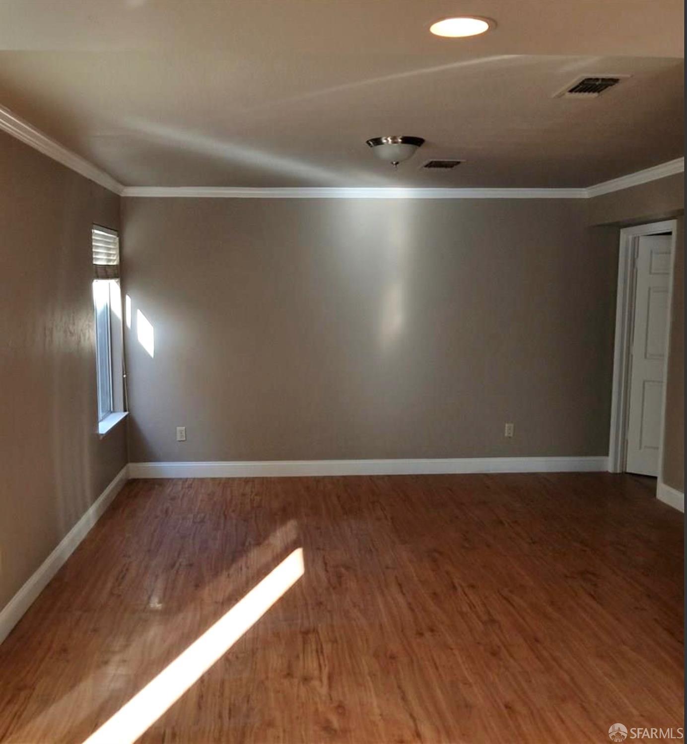 Detail Gallery Image 7 of 16 For 4400 Elk Dr, Antioch,  CA 94531 - 3 Beds | 2/1 Baths
