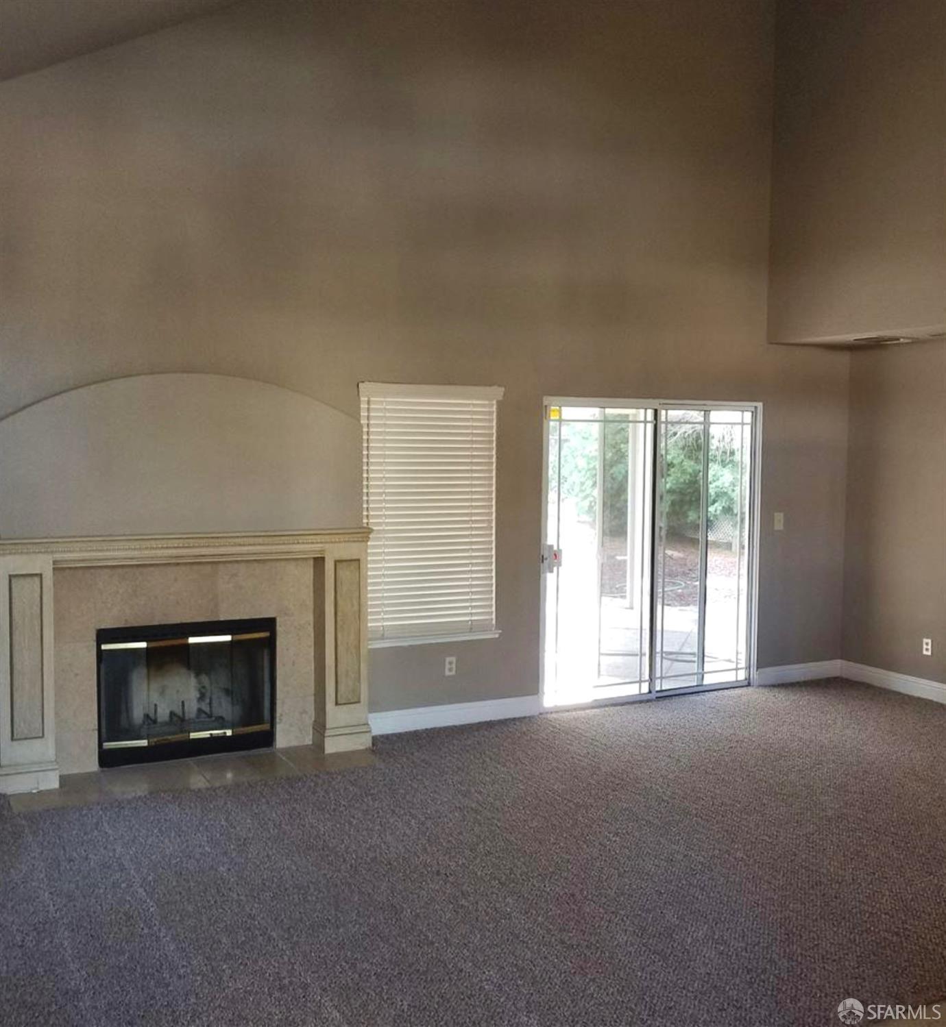 Detail Gallery Image 9 of 16 For 4400 Elk Dr, Antioch,  CA 94531 - 3 Beds | 2/1 Baths