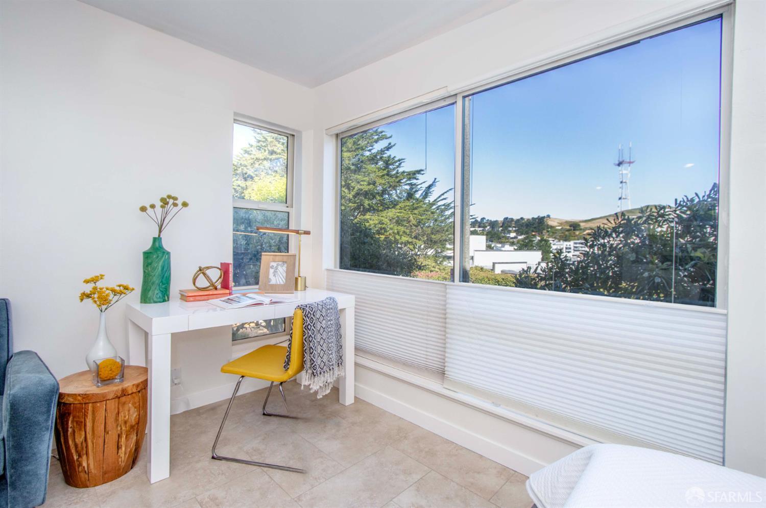 Photo #3: 425038625 Listing 