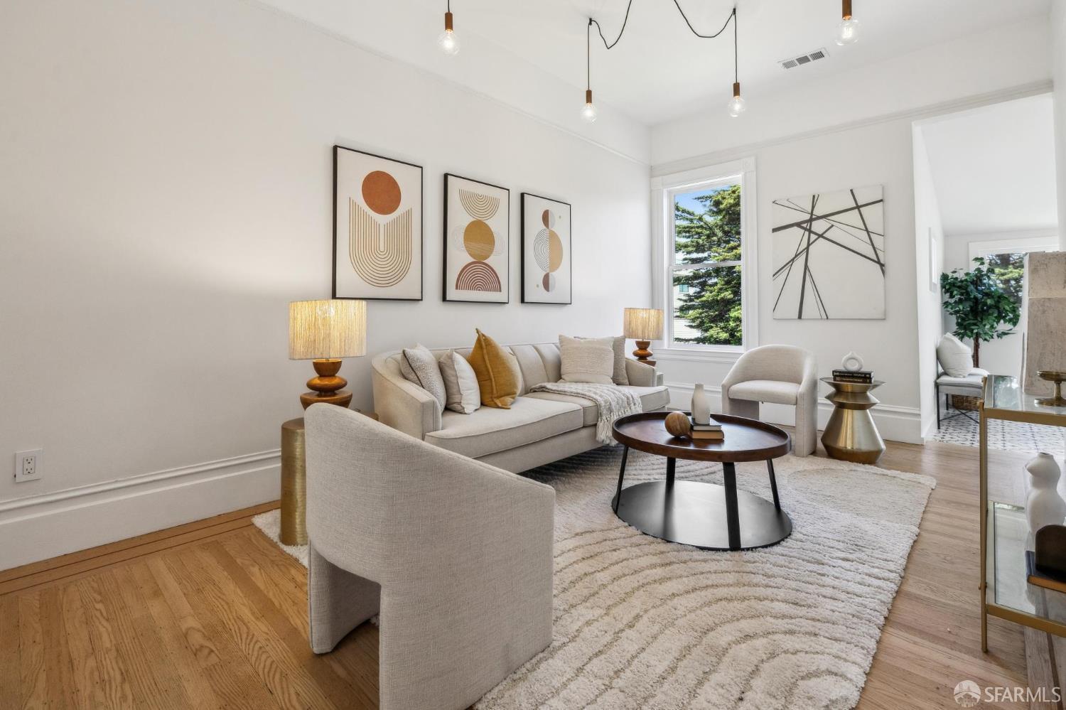 Photo #5: 425045057 Listing 