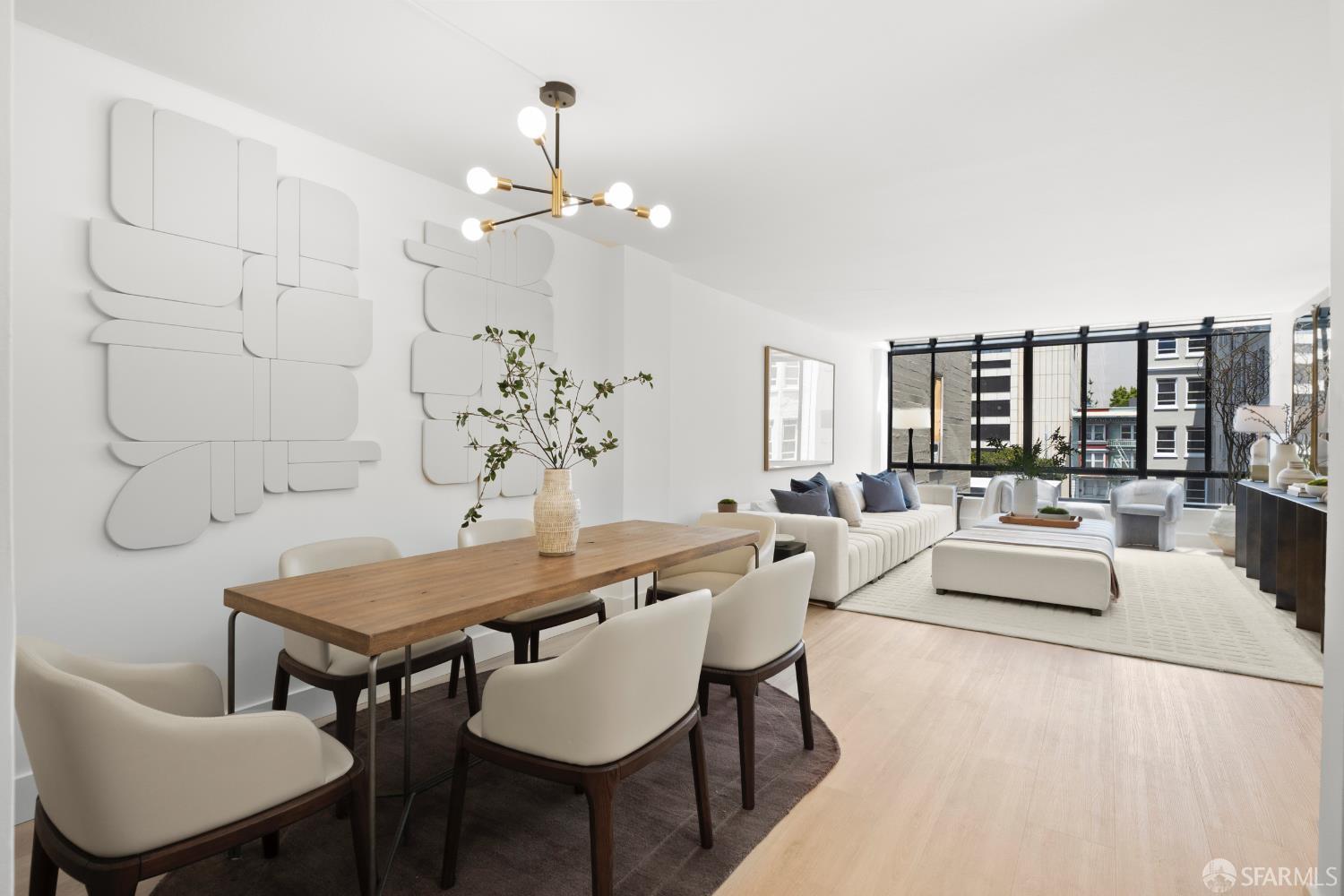 Photo #2: 425041329 Listing 