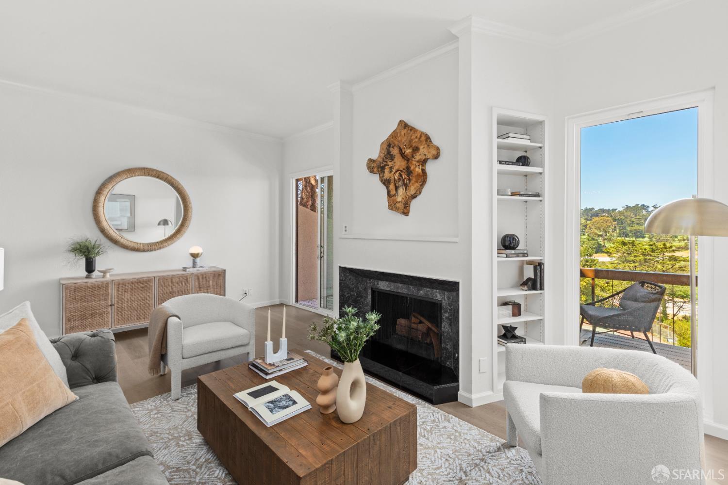 Photo #2: 425044342 Listing 