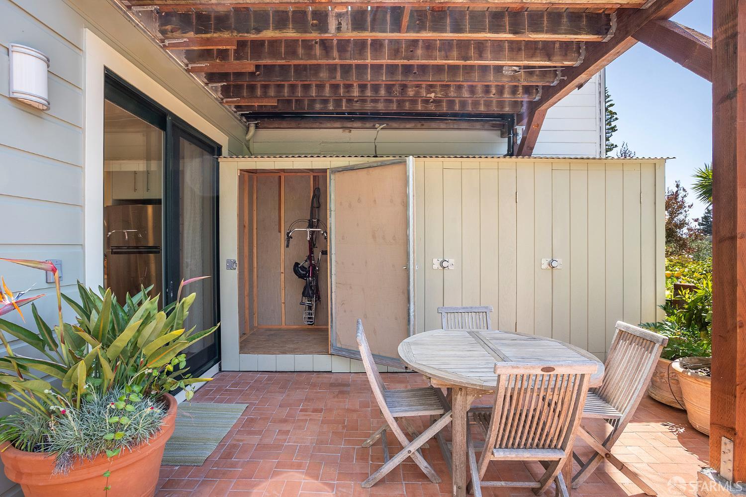 Photo #16: 425045198 Listing: Photo #16