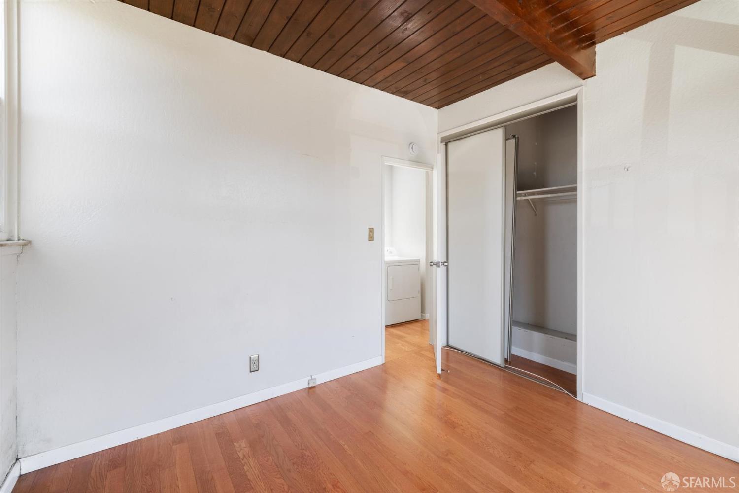 Detail Gallery Image 21 of 46 For 90 Argonaut Ave, San Francisco,  CA 94134 - 4 Beds | 2/1 Baths