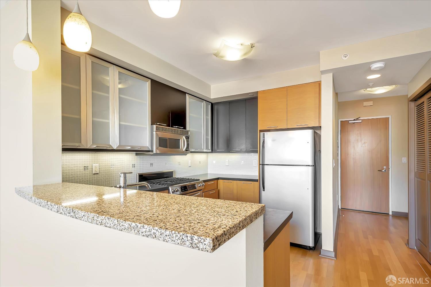 Detail Gallery Image 5 of 31 For 170 King St #1012,  San Francisco,  CA 94107 - 1 Beds | 1 Baths