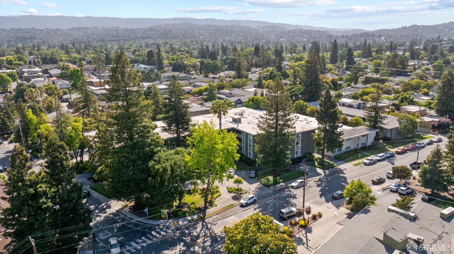 Detail Gallery Image 27 of 33 For 1458 Hudson St #111,  Redwood City,  CA 94061 - 1 Beds | 1 Baths