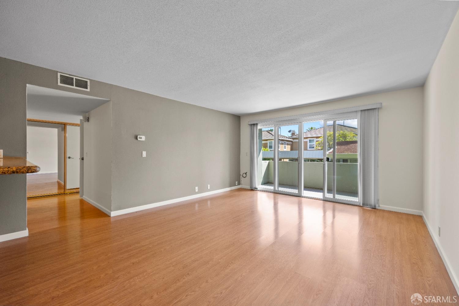 Detail Gallery Image 12 of 33 For 1458 Hudson St #111,  Redwood City,  CA 94061 - 1 Beds | 1 Baths