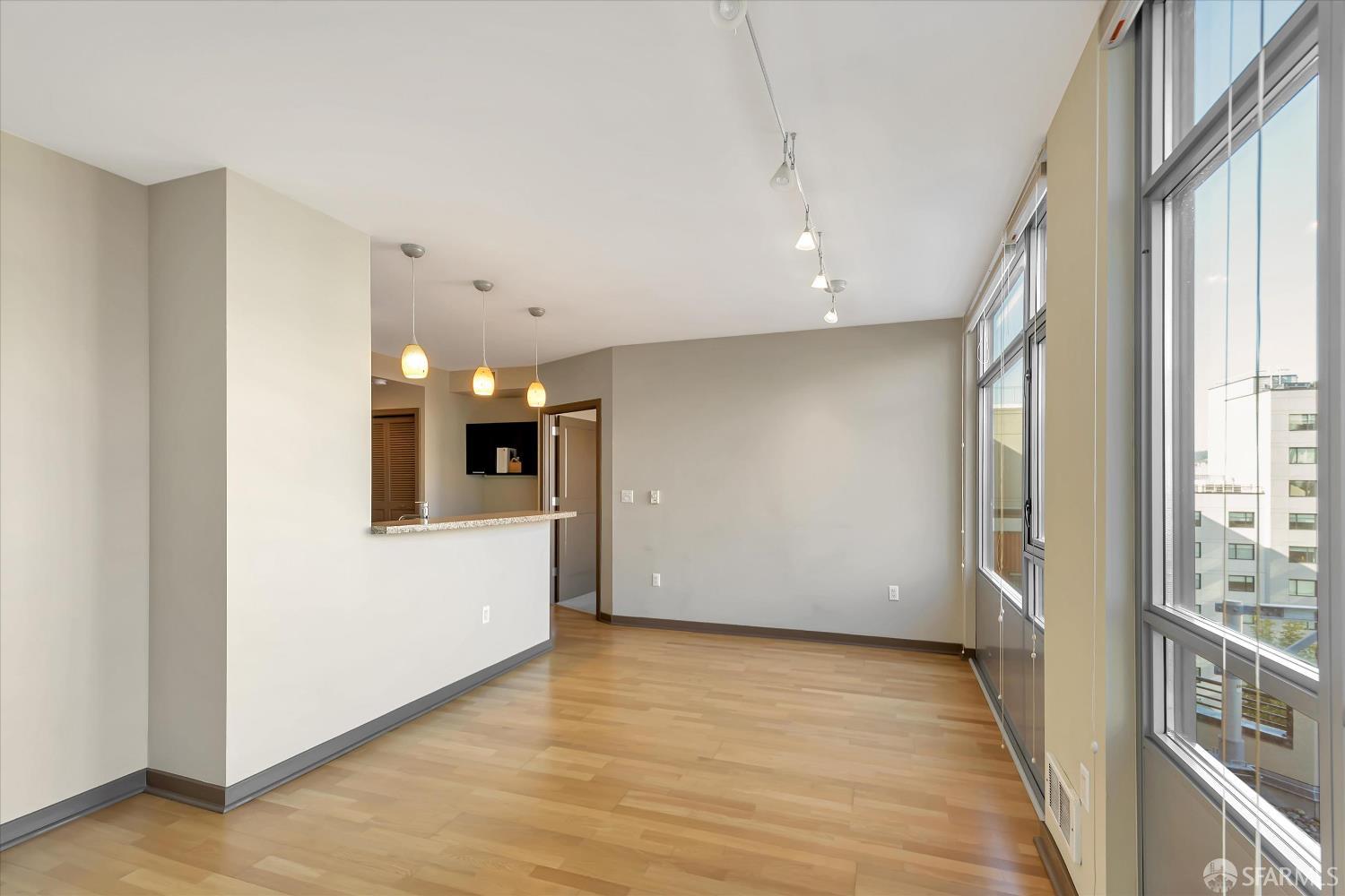 Detail Gallery Image 3 of 31 For 170 King St #1012,  San Francisco,  CA 94107 - 1 Beds | 1 Baths