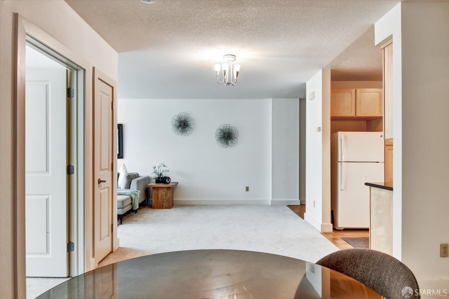 Detail Gallery Image 12 of 48 For 2407 Telegraph Ave #205,  Oakland,  CA 94612 - 1 Beds | 1 Baths