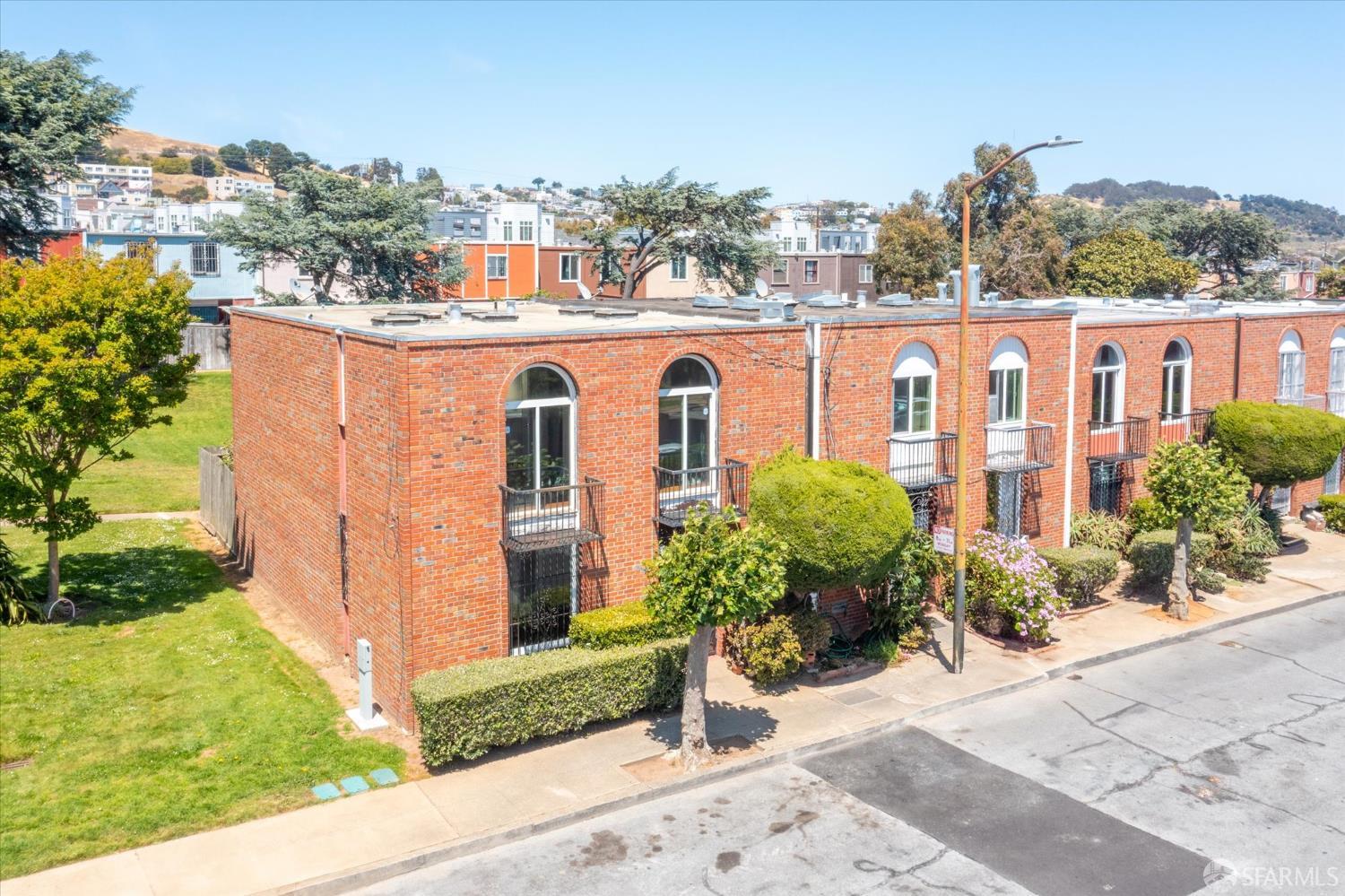 Detail Gallery Image 45 of 46 For 90 Argonaut Ave, San Francisco,  CA 94134 - 4 Beds | 2/1 Baths