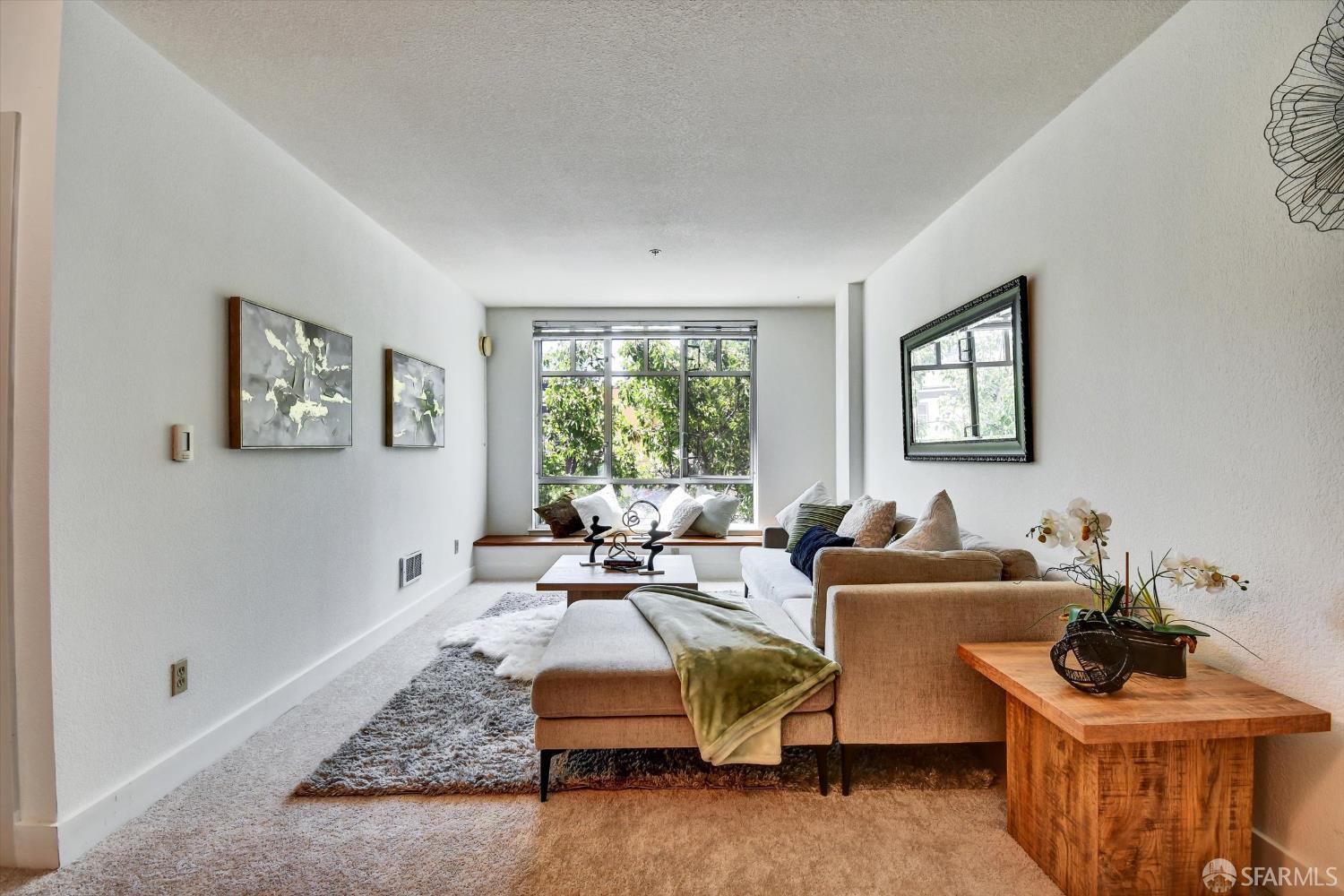 Detail Gallery Image 27 of 48 For 2407 Telegraph Ave #205,  Oakland,  CA 94612 - 1 Beds | 1 Baths
