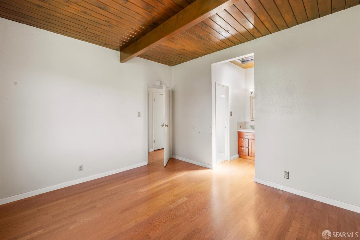 Detail Gallery Image 23 of 46 For 90 Argonaut Ave, San Francisco,  CA 94134 - 4 Beds | 2/1 Baths