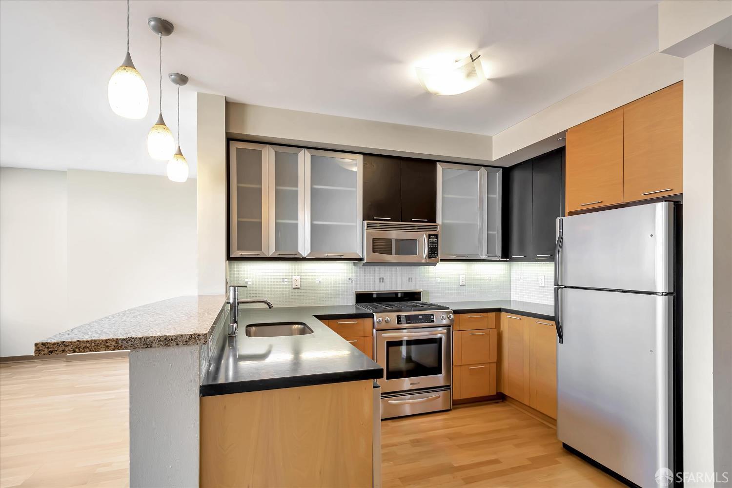 Detail Gallery Image 8 of 31 For 170 King St #1012,  San Francisco,  CA 94107 - 1 Beds | 1 Baths