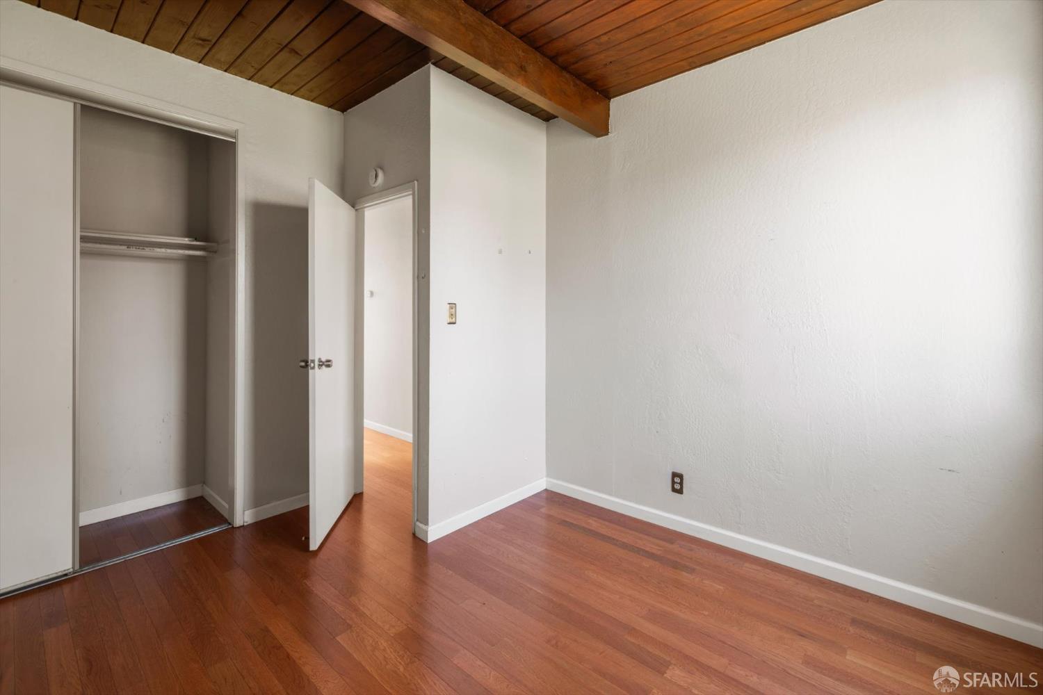 Detail Gallery Image 27 of 46 For 90 Argonaut Ave, San Francisco,  CA 94134 - 4 Beds | 2/1 Baths