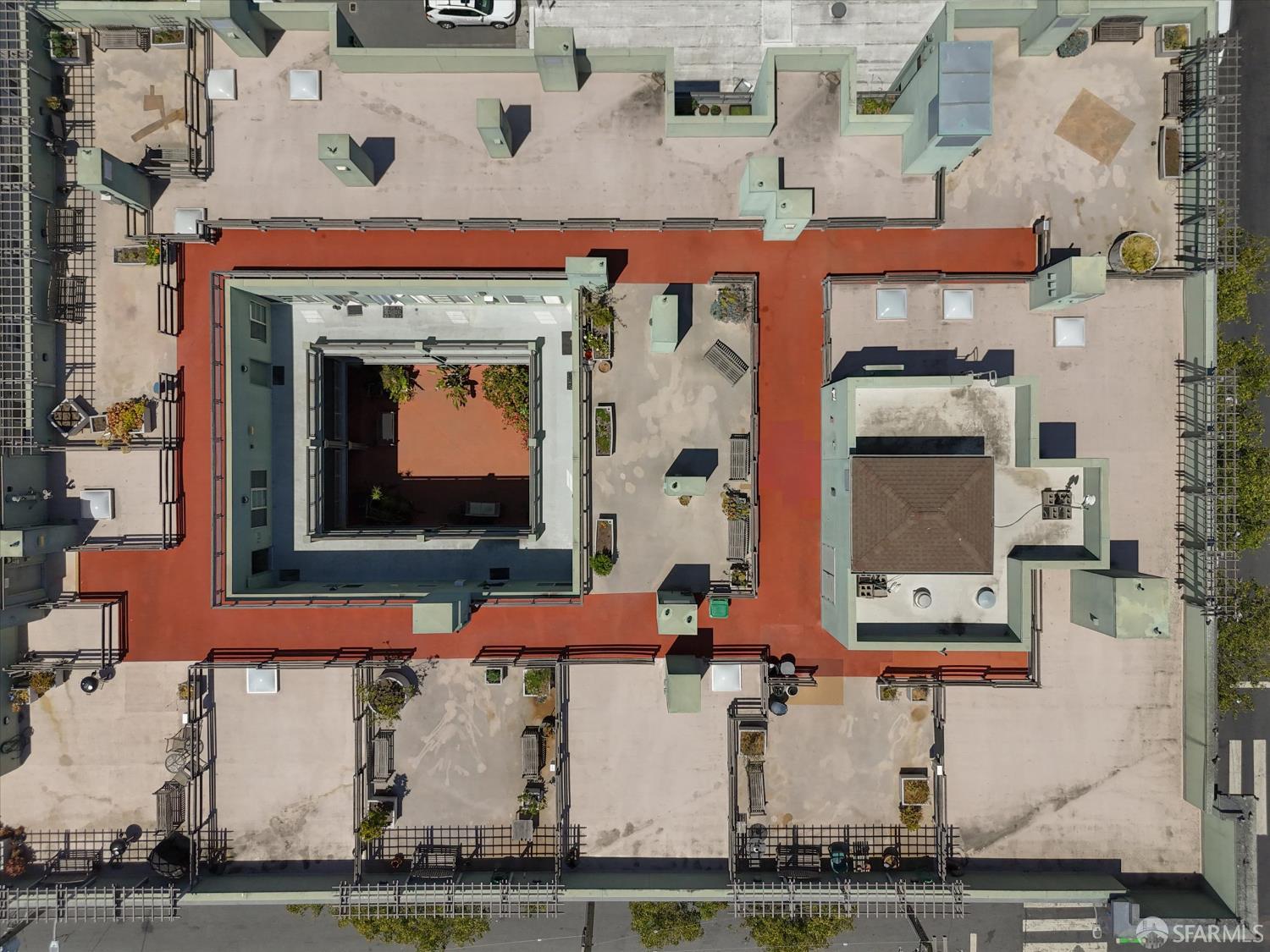 Detail Gallery Image 42 of 48 For 2407 Telegraph Ave #205,  Oakland,  CA 94612 - 1 Beds | 1 Baths