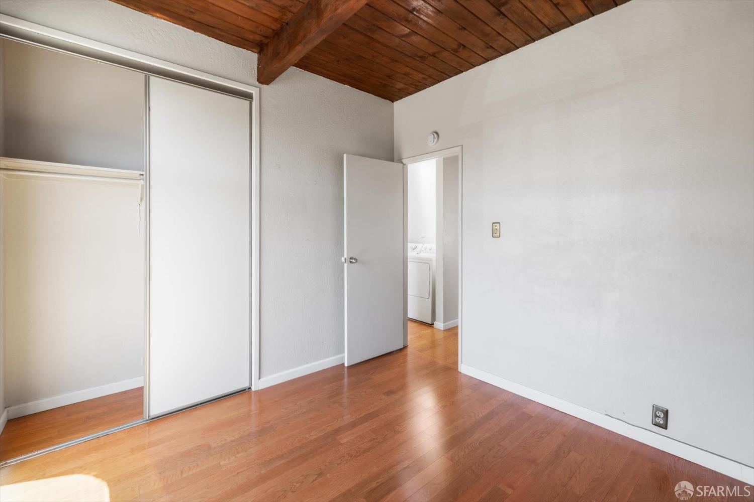 Detail Gallery Image 16 of 46 For 90 Argonaut Ave, San Francisco,  CA 94134 - 4 Beds | 2/1 Baths