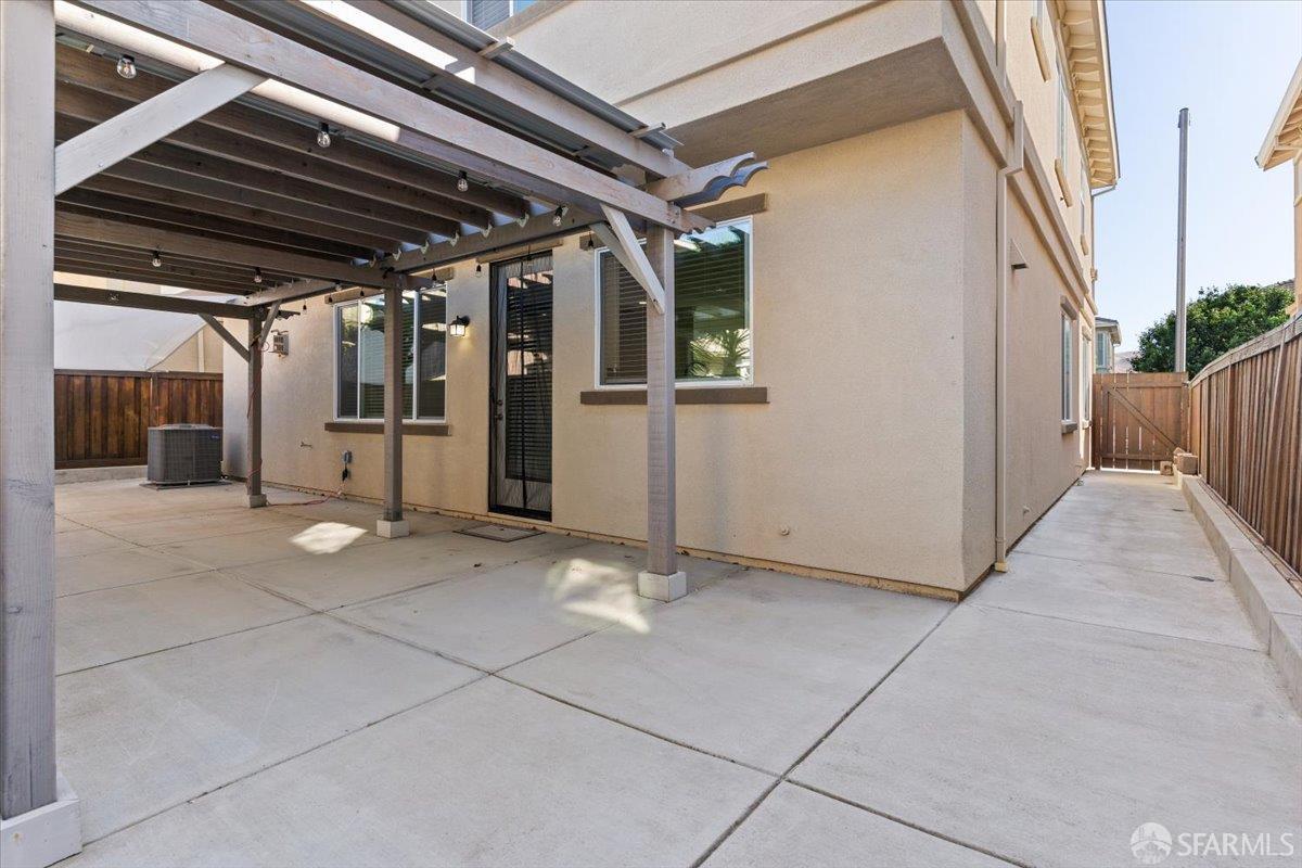 Detail Gallery Image 63 of 77 For 67 Greystone Pl, Pittsburg,  CA 94565 - 4 Beds | 2/1 Baths